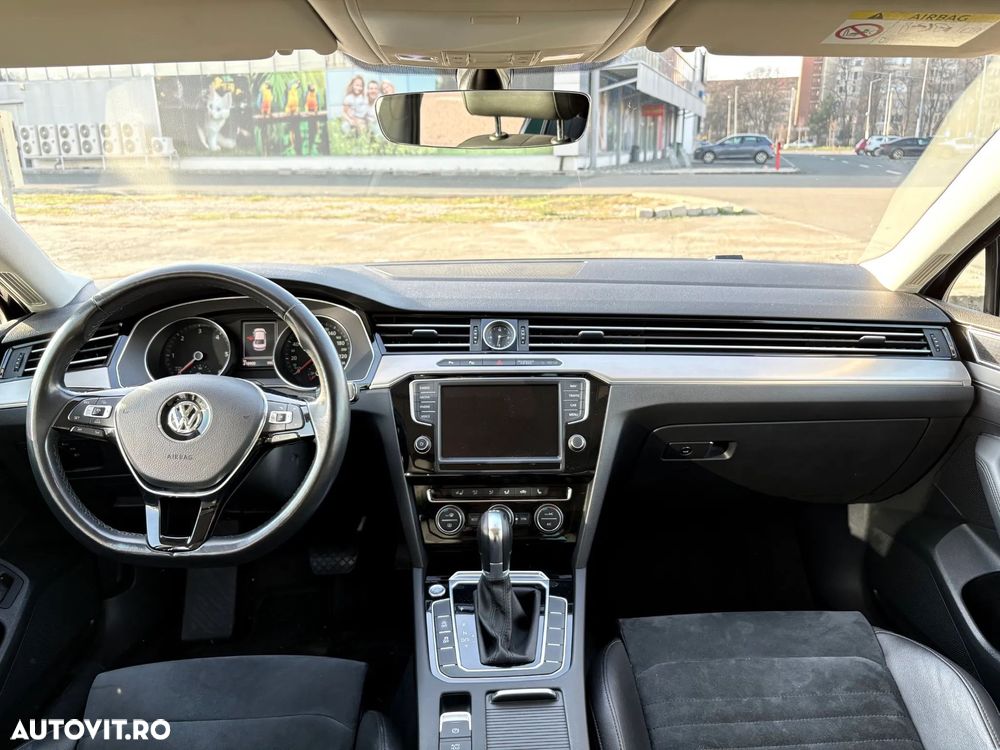 Volkswagen Passat - 10