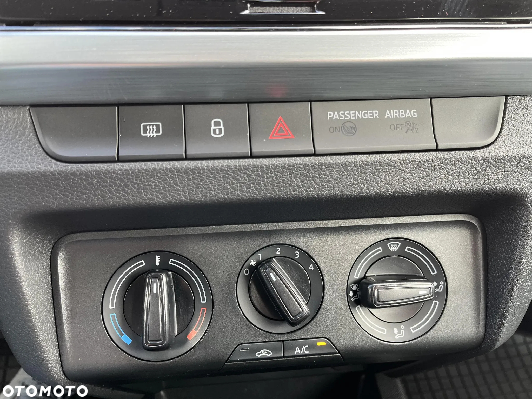 Skoda Fabia 1.0 TSI Ambition - 26