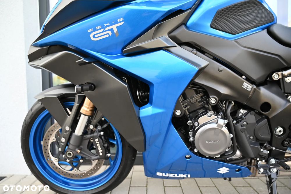 Suzuki GSX - 36