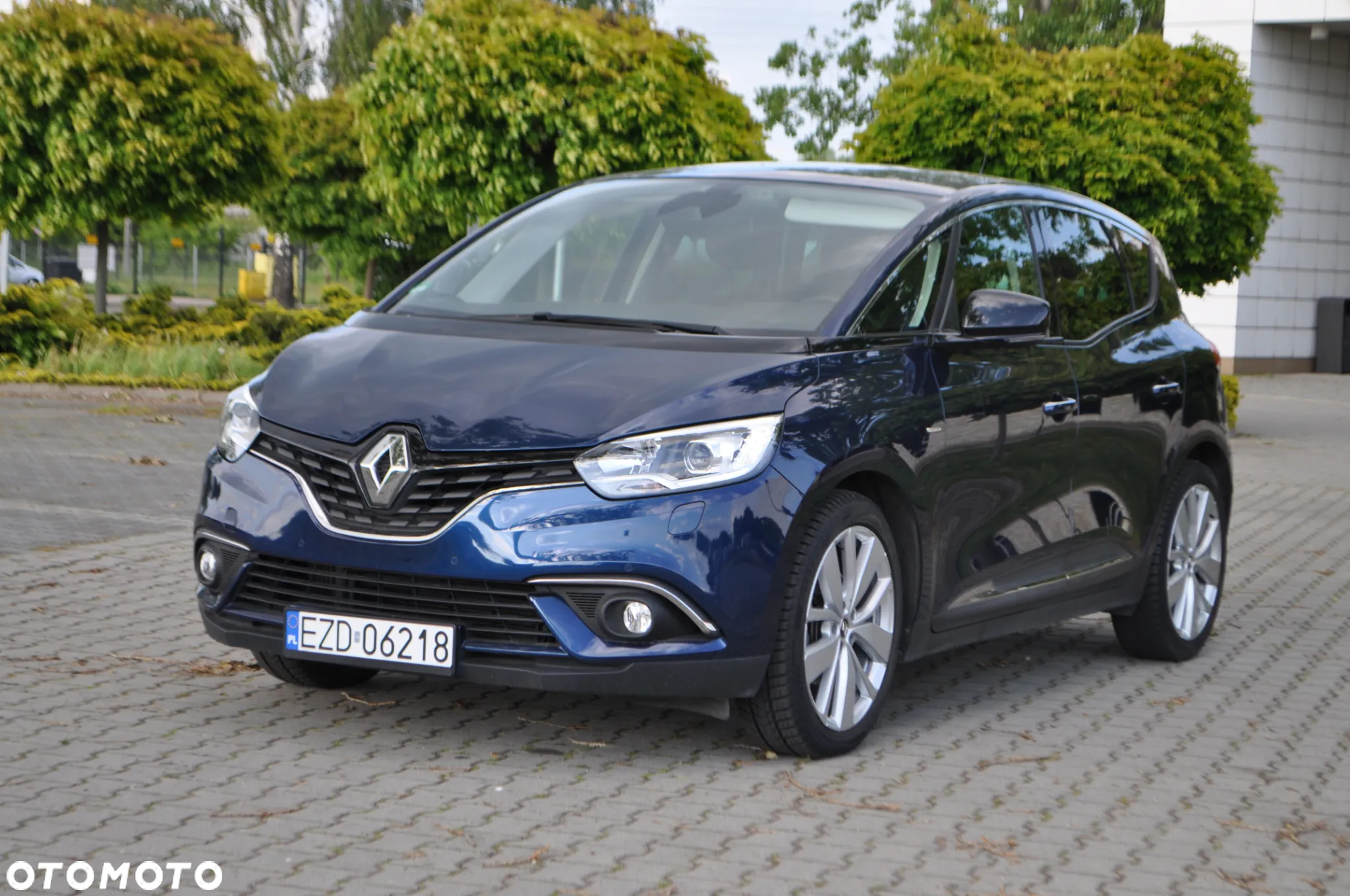 Renault Scenic TCe 140 GPF LIMITED - 2
