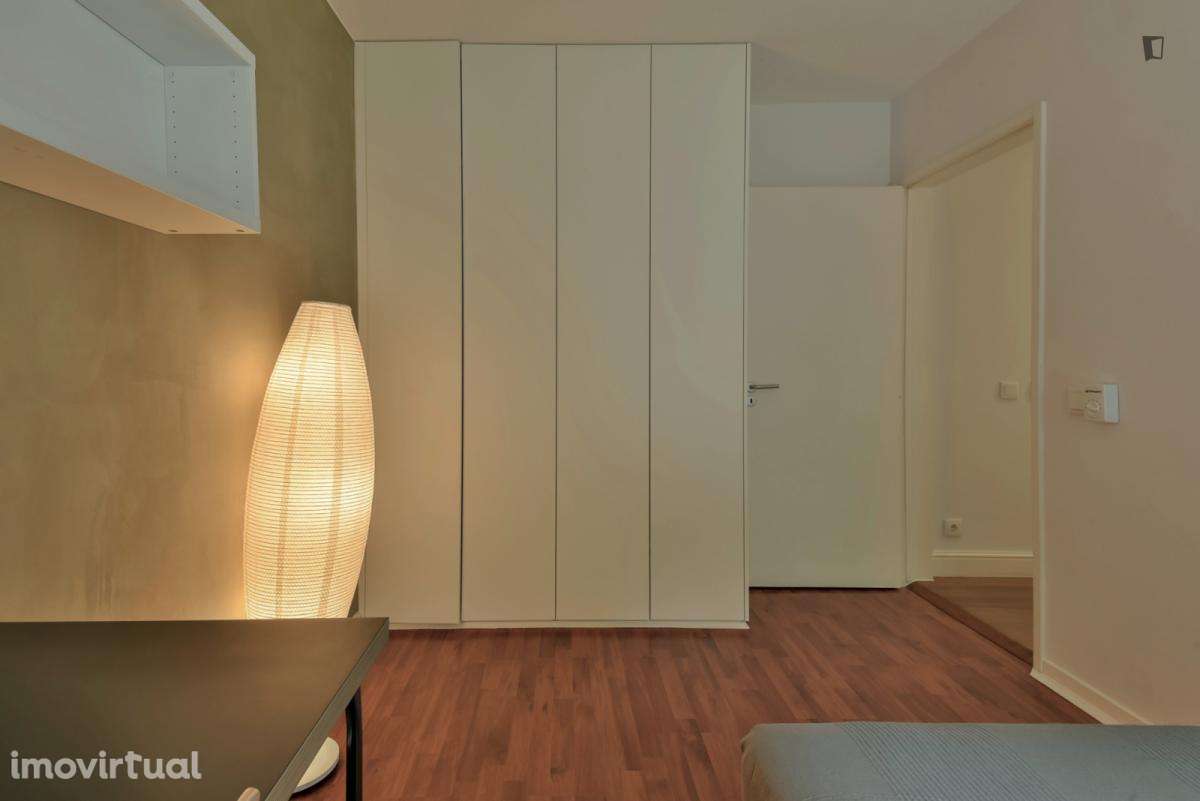Quarto - localizado em Oeiras Lisbon - Grande imagem: 3/28