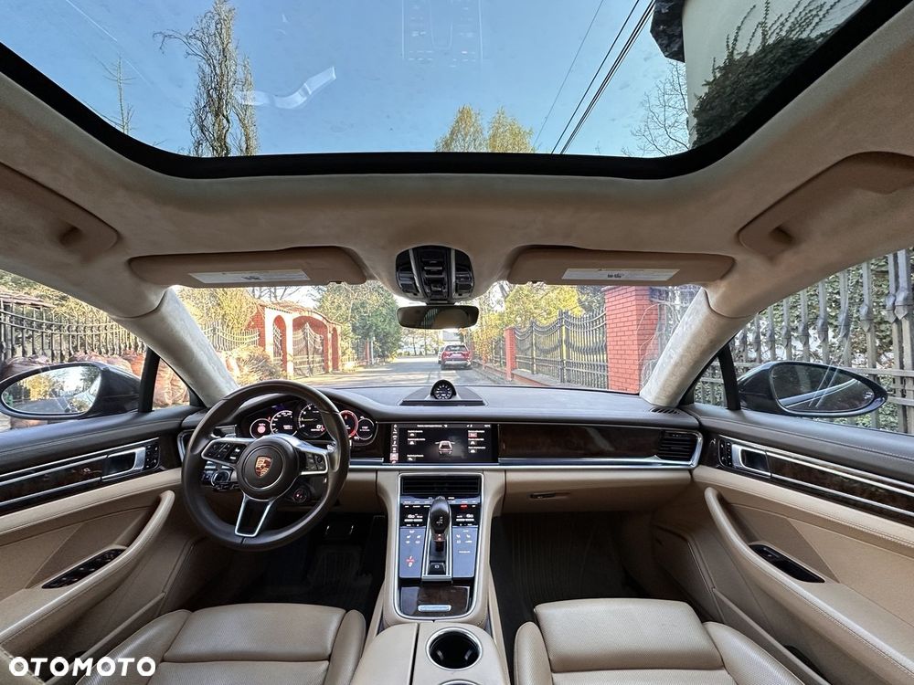 Porsche Panamera - 10