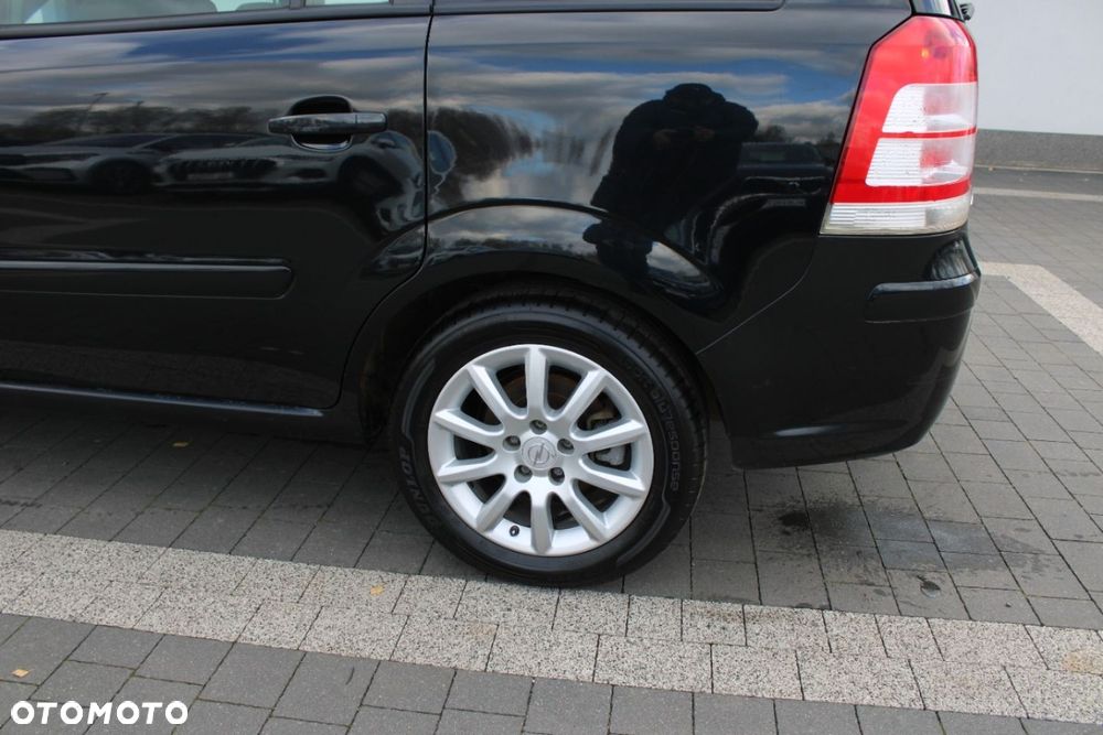 Opel Zafira - 21