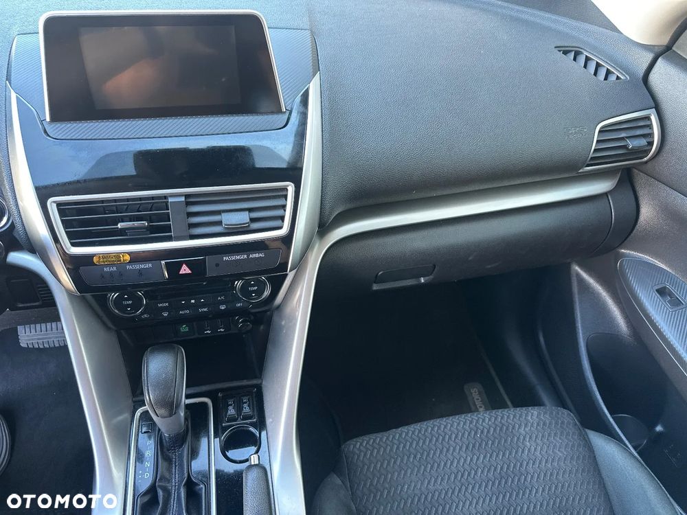 Mitsubishi Eclipse Cross 1.5 T GPF Intense Plus CVT - 18