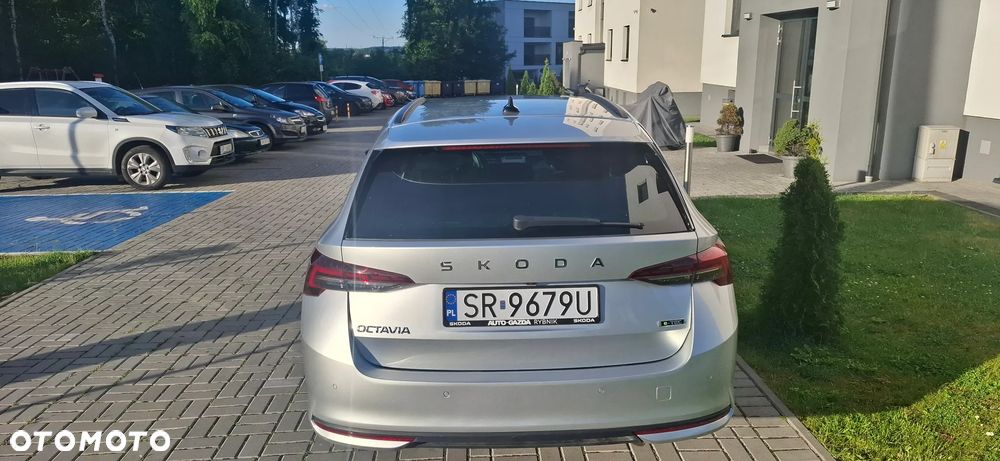 Skoda Octavia ver-2-0-tdi-ambition-dsg - 5