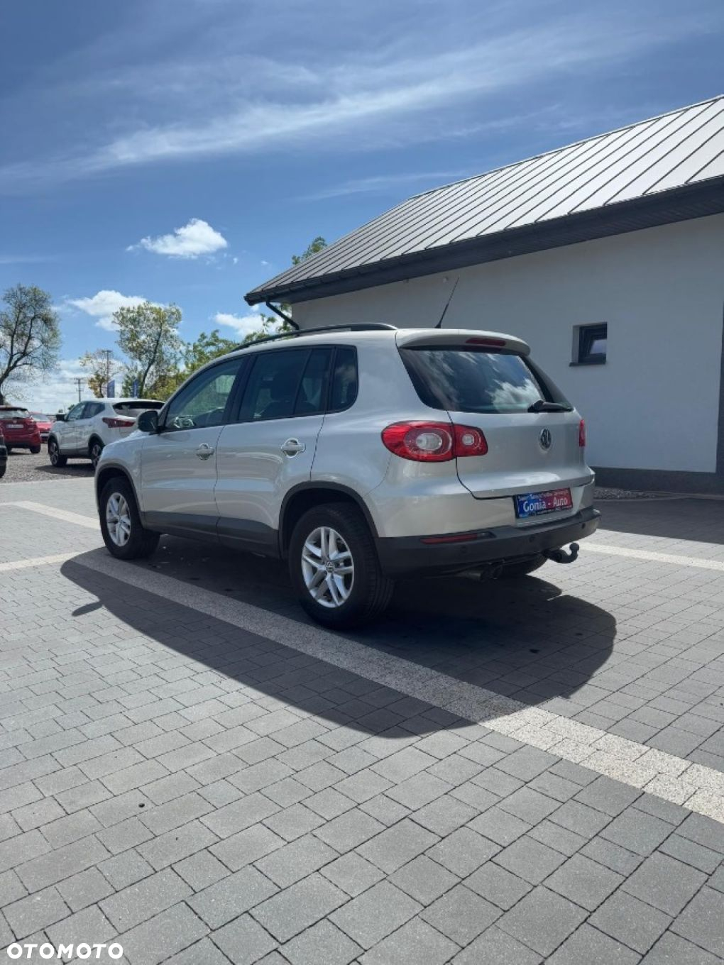Volkswagen Tiguan - 9