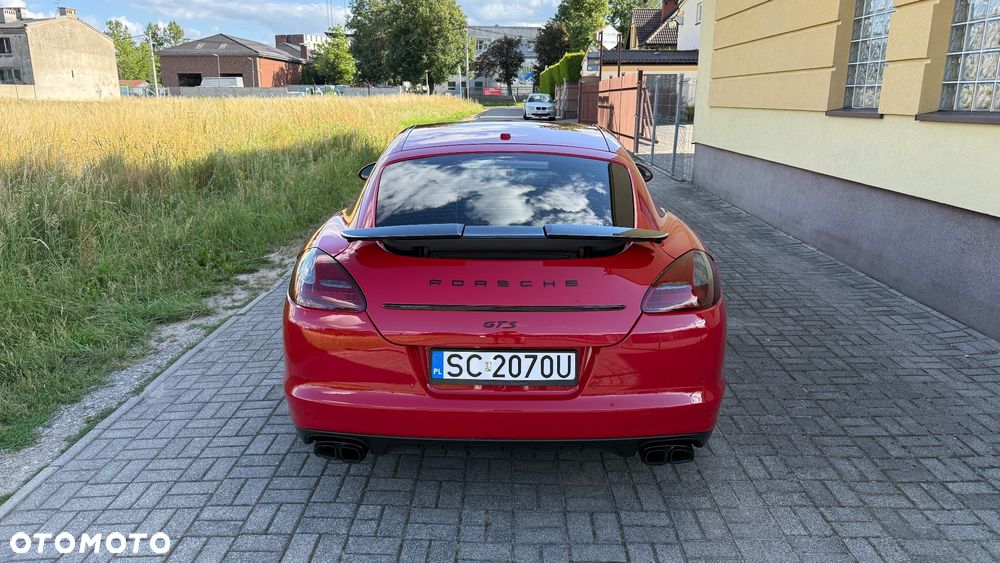 Porsche Panamera GTS - 4