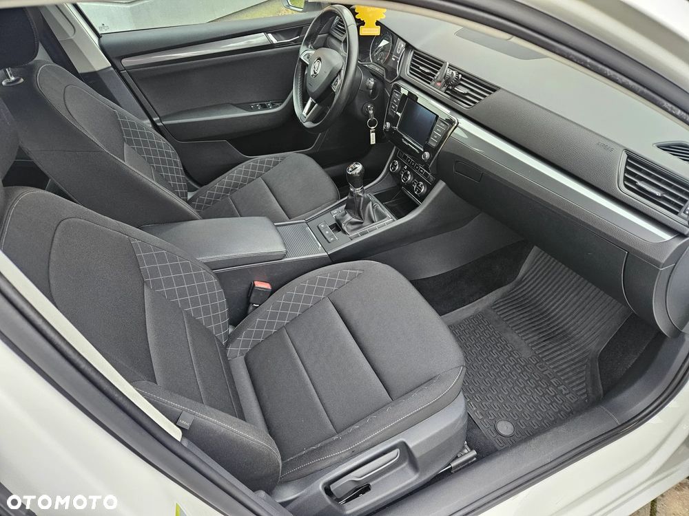 Skoda Superb 1.6 TDI Style - 22