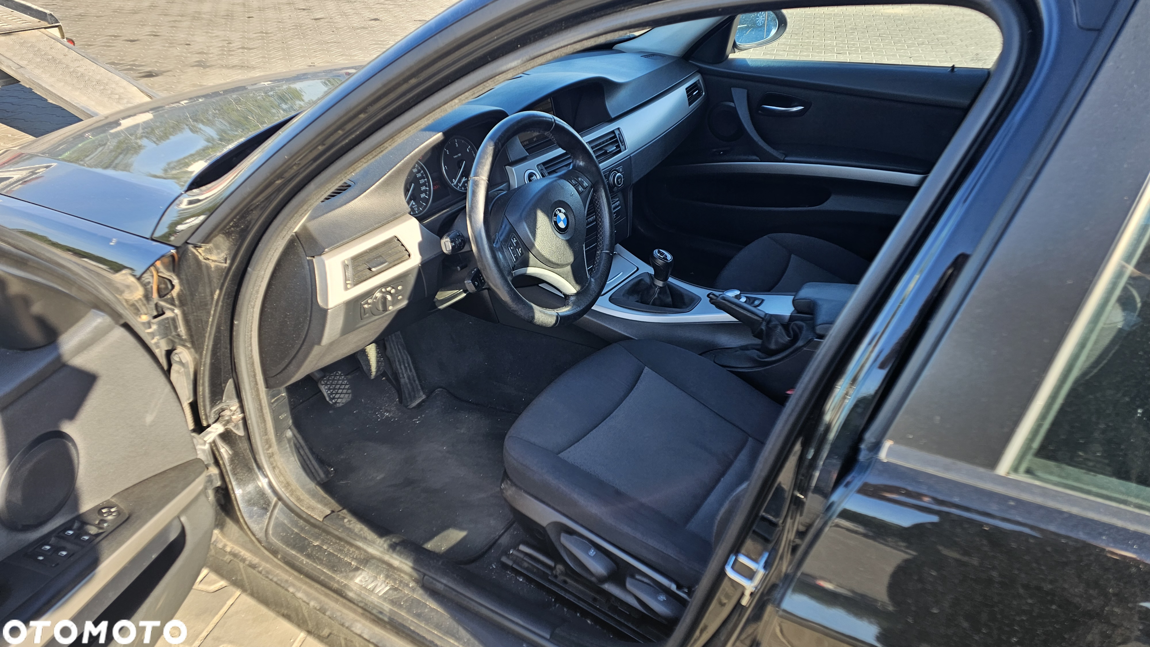 BMW Seria 3 318d DPF Touring - 8