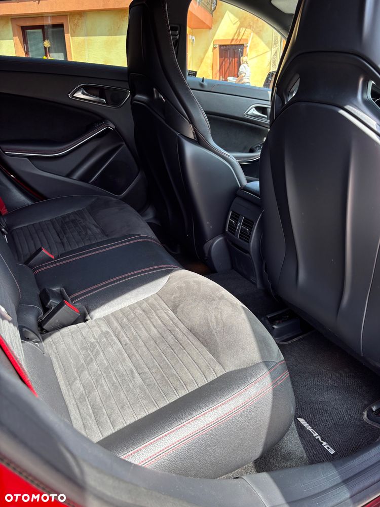 Mercedes-Benz CLA - 22