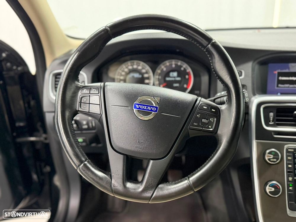 Volvo V60 1.6 D2 Drive Momentum Start/Stop - 9