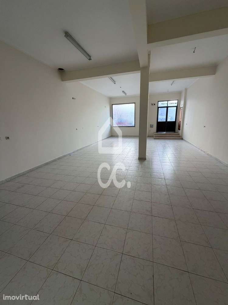 Loja com 68 m² em Sintra – Excelente Oportunidade - Grande imagem: 2/11