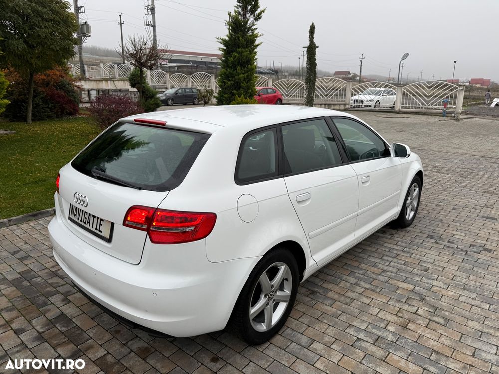 Audi A3 Sportback 1.6 TDI Attraction - 9