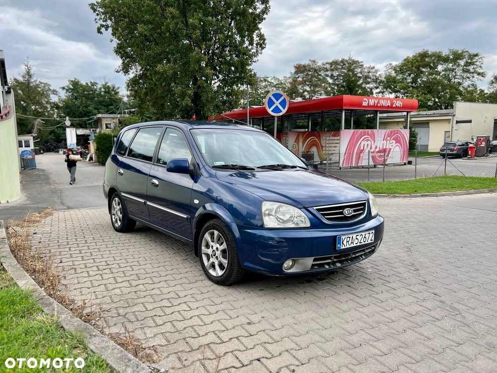 Kia Carens - 6