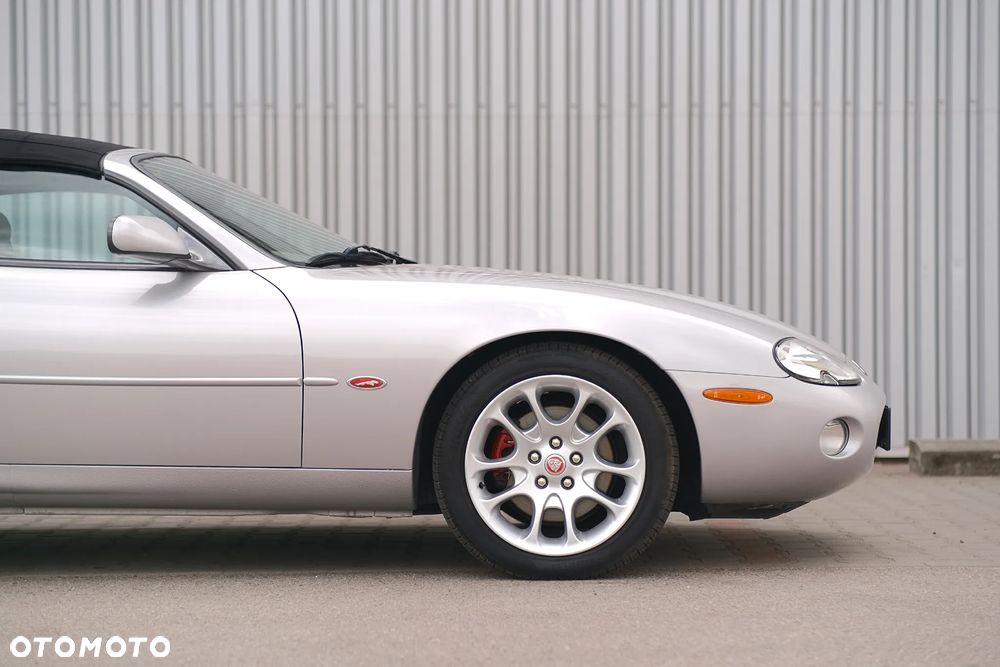 Jaguar XK8 - 32