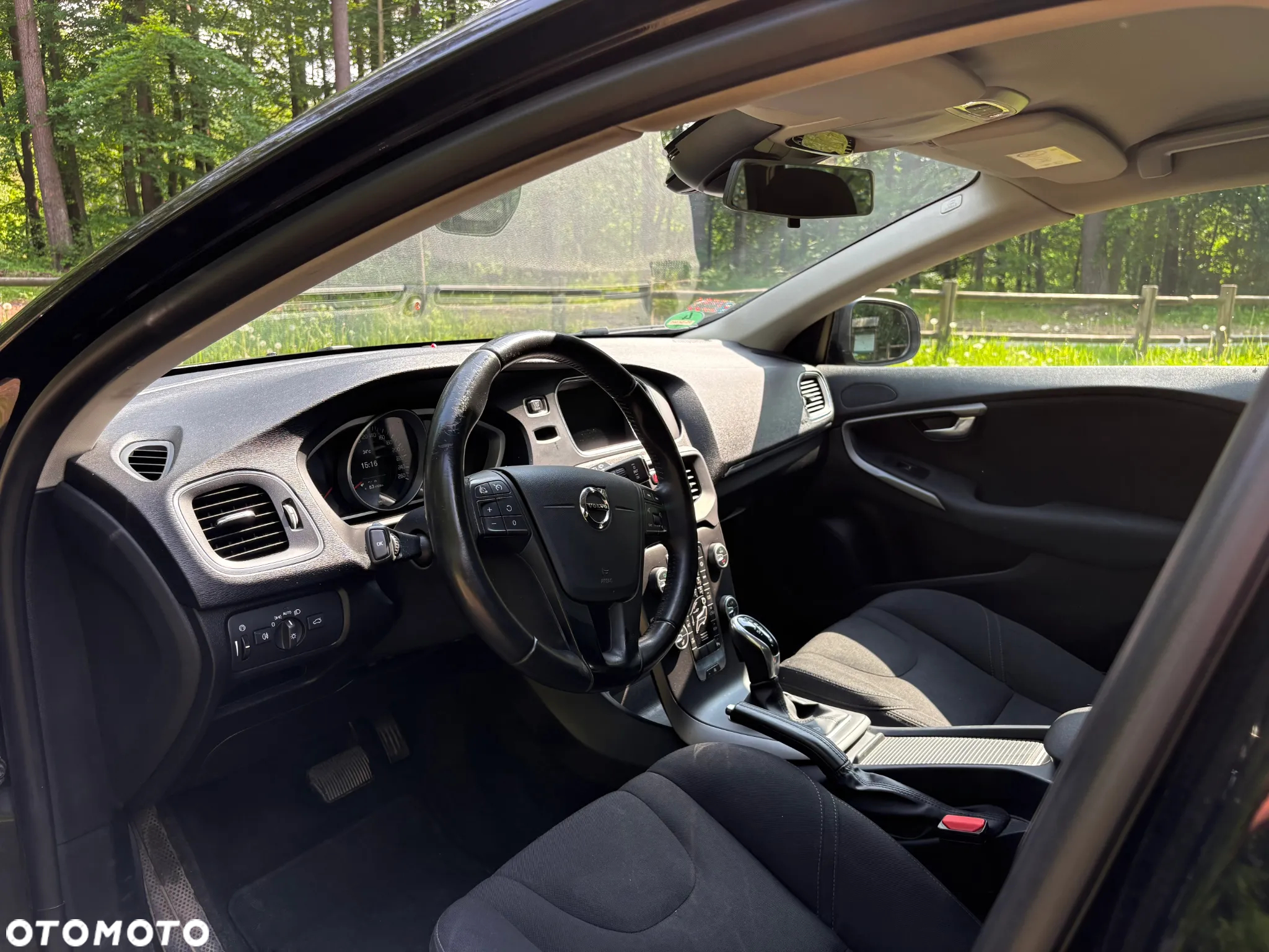 Volvo V40 - 9