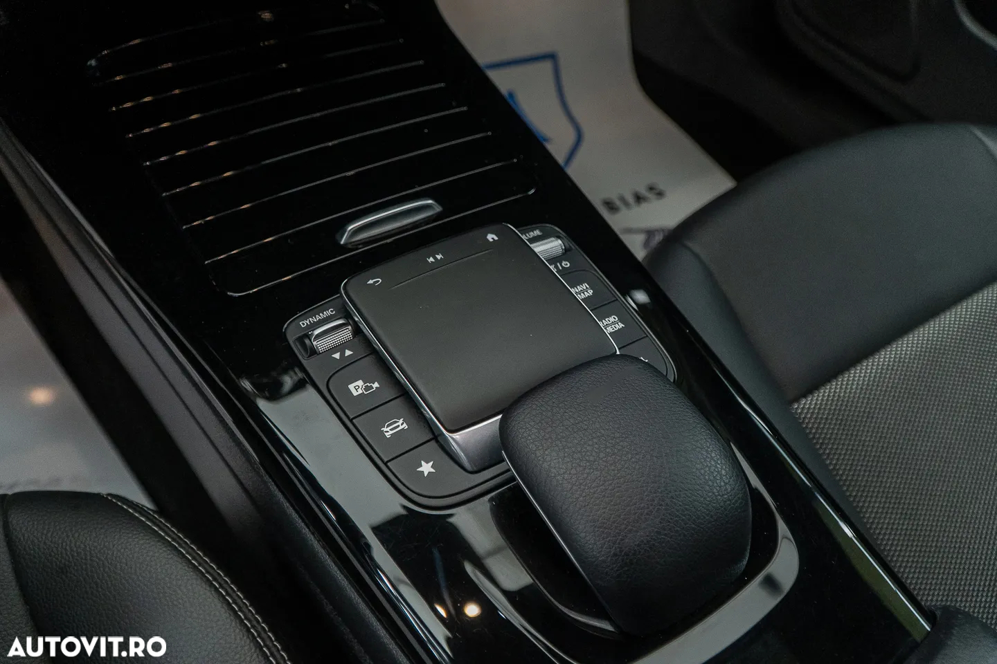Mercedes-Benz CLA 180 7G-DCT Progressive Line Advanced - 26