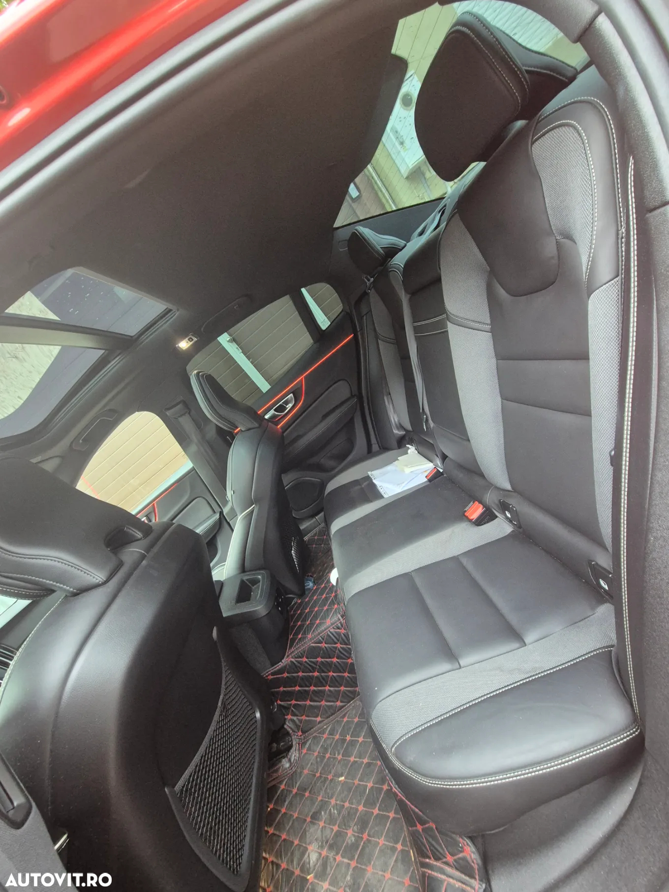Volvo S60 T5 R-Design - 9