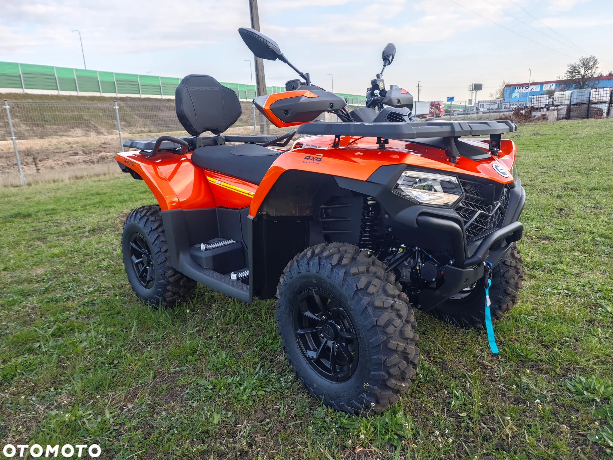 CFMoto CForce - 8