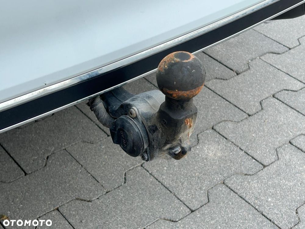 Volkswagen Passat Variant 2.0 TDI EVO Elegance DSG - 37