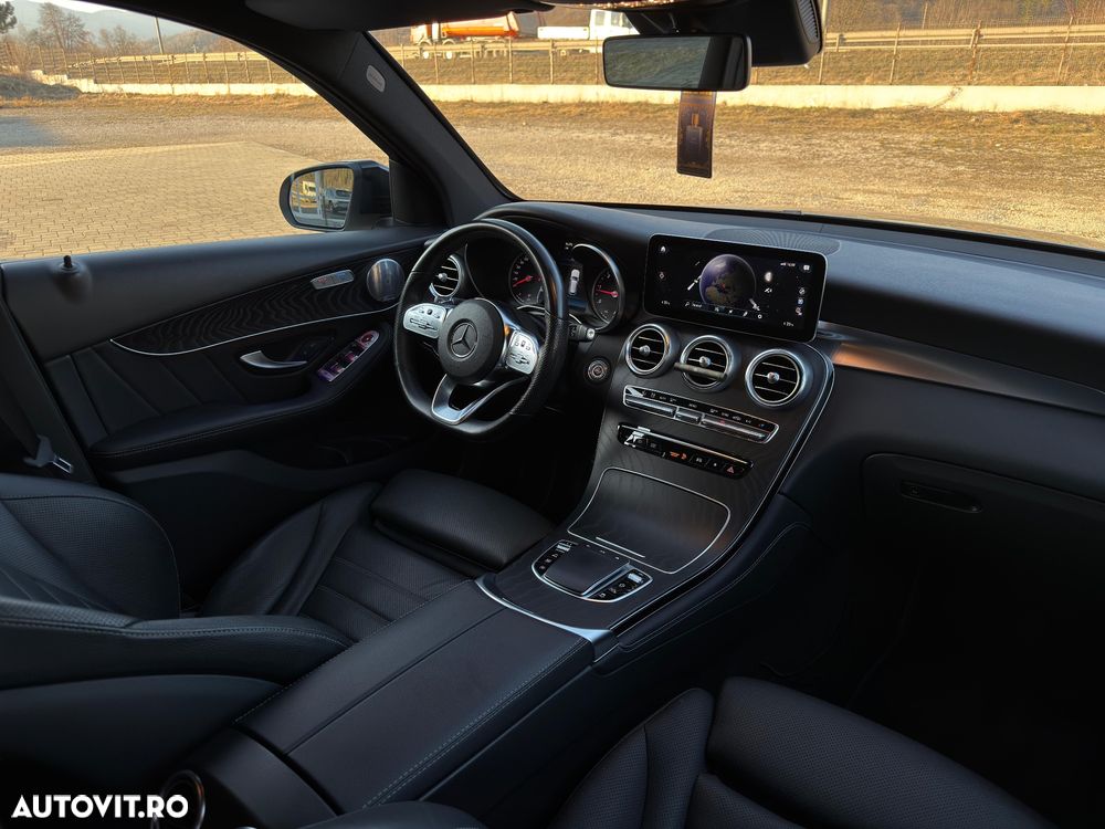Mercedes-Benz GLC 220 d 4MATIC 9G-TRONIC AMG Line - 11