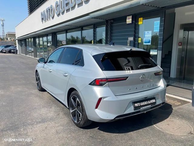 Opel Astra 1.2 T GS - 5