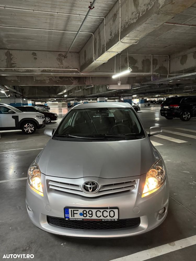 Toyota Auris 1.6 L Valvematic M/M Executive - 20