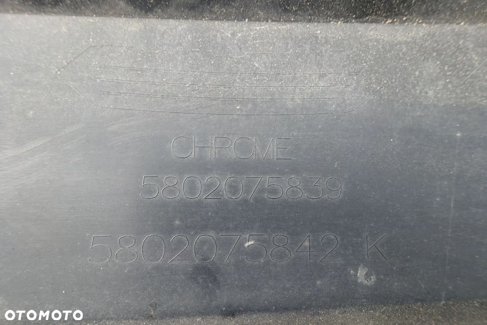 ATRAPA GRILL IVECO DAILY IV 14-19r. - 8