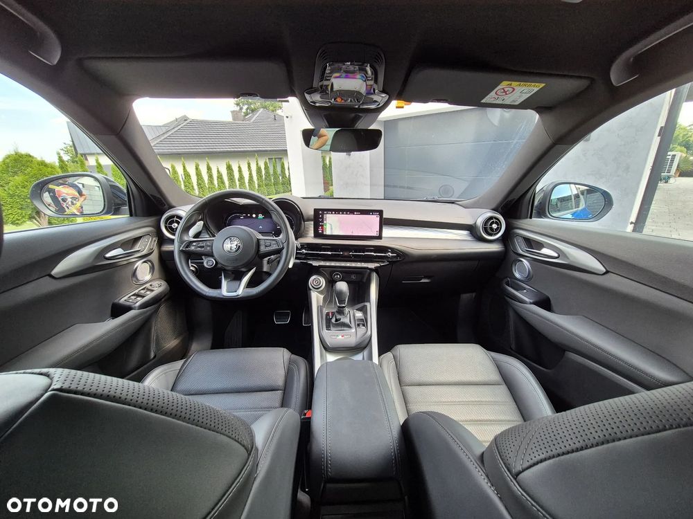 Alfa Romeo Tonale 1.3 VGT Plug-In-Hybrid Q4 Edizione Speciale - 17