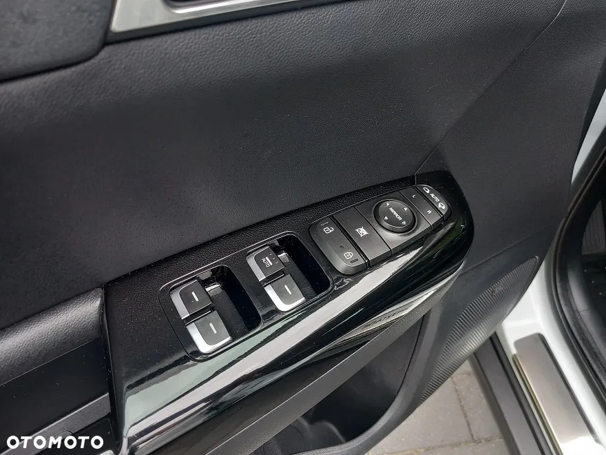 Kia Sportage 1.6 GDI Business Line 2WD - 24