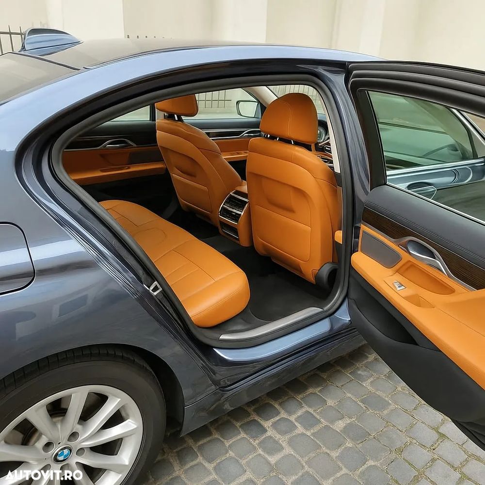 BMW Seria 7 740Li - 8