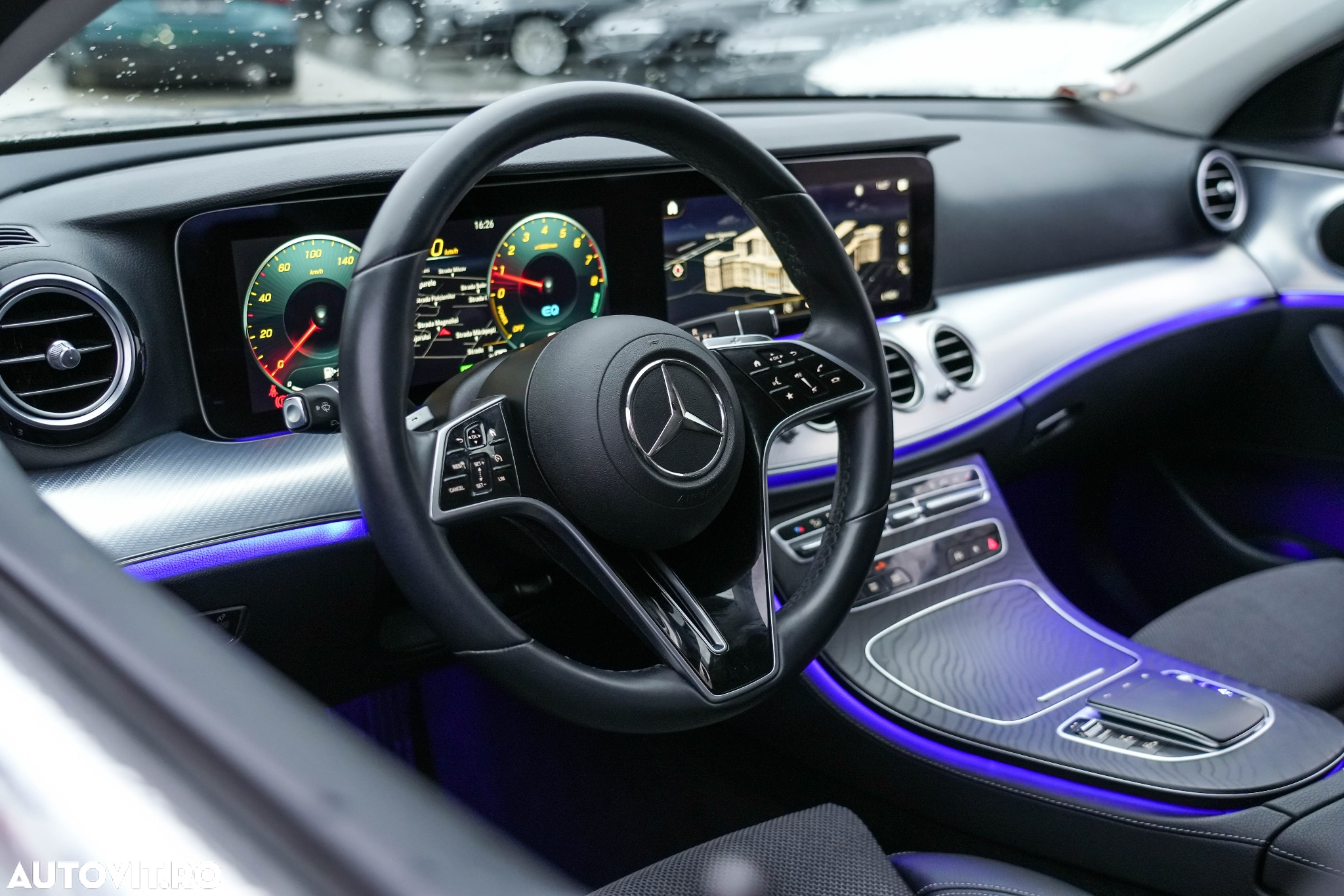 Mercedes-Benz E 300e 9G-TRONIC - 26