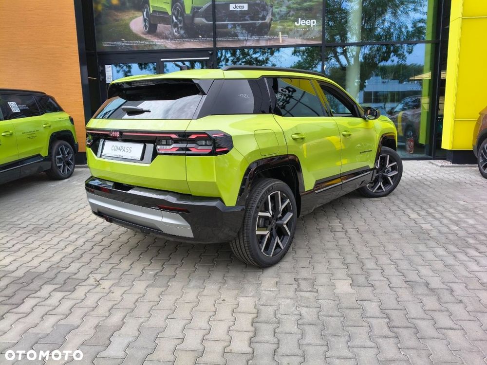 Jeep Compass - 2