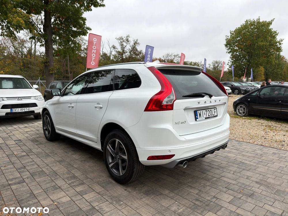 Volvo XC 60 D4 AWD R-Design - 4