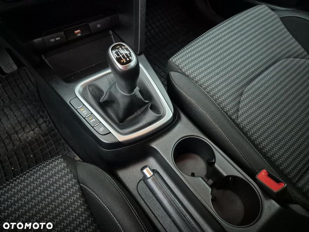 Kia Ceed 1.5 T-GDI M - 15