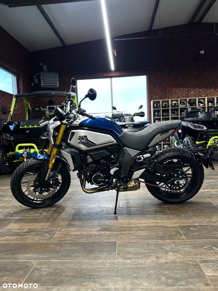 CFMoto 700CL-X Heritage - 2