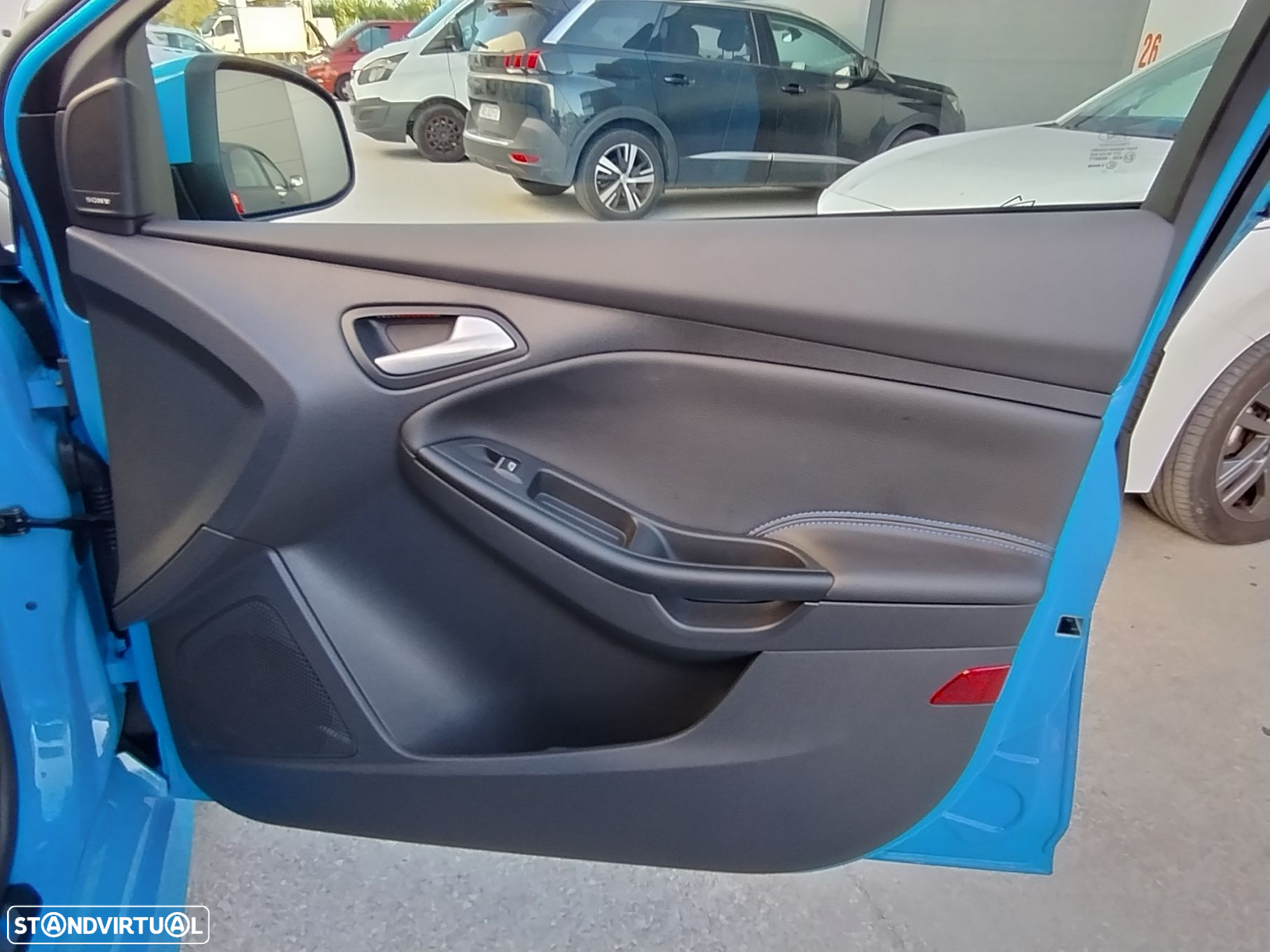 Ford Focus 2.3 EcoBoost RS - 32