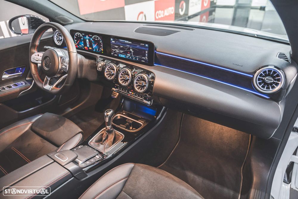 Mercedes-Benz A 160 AMG Line - 15