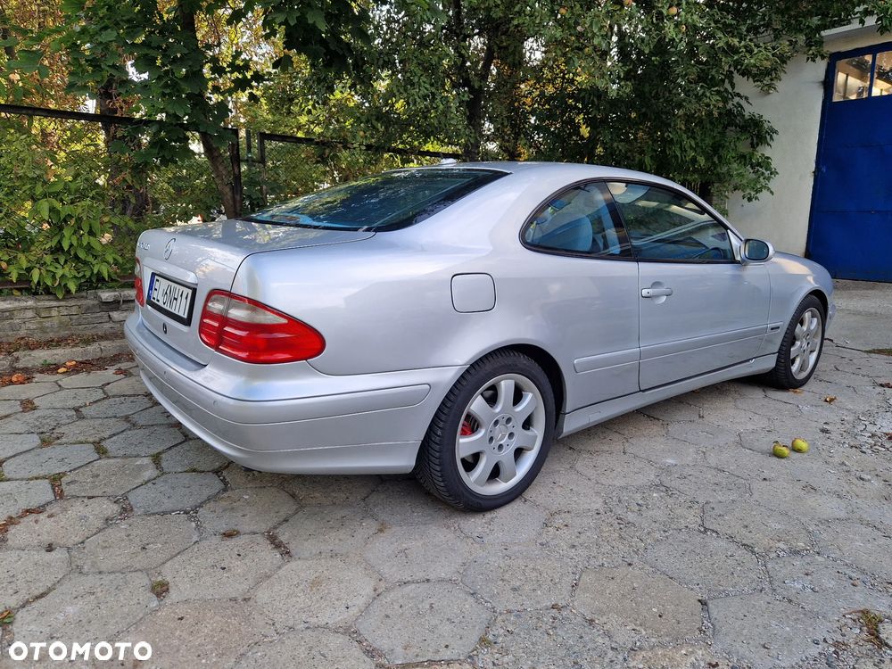 Mercedes-Benz CLK - 25