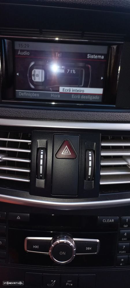 Mercedes-Benz E 300 Bluetec Hybrid Avantgarde - 14