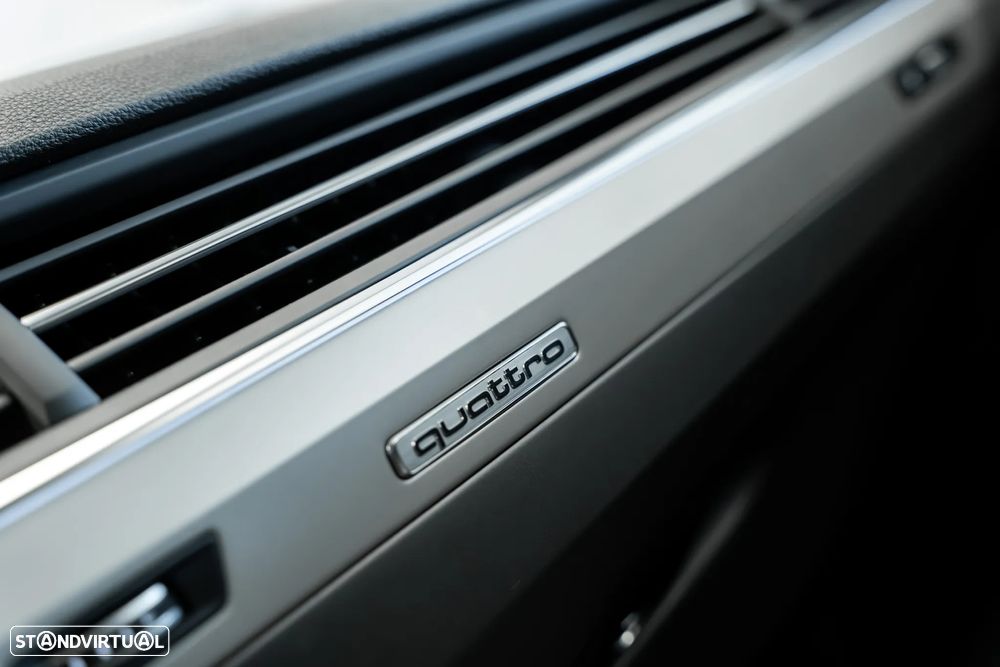 Audi Q7 3.0 TDI quattro tiptronic 7L - 19