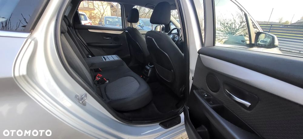 BMW Seria 2 218d - 18