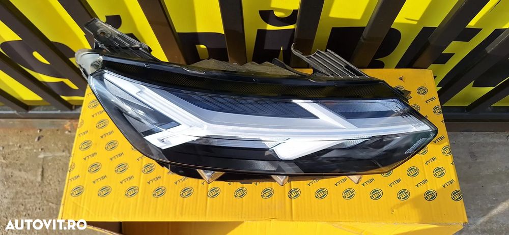 FAR LOGAN SANDERO JOGGER DREAPTA  FACELIFT