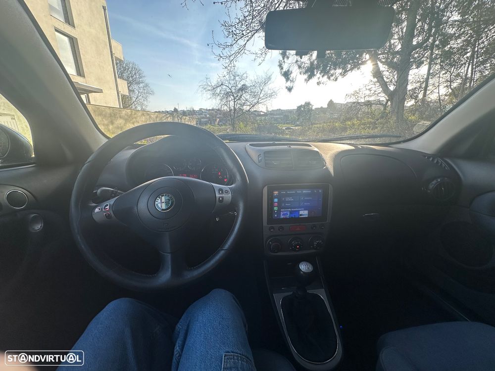 Alfa Romeo 147 1.9 JTD 16V Executive - 5