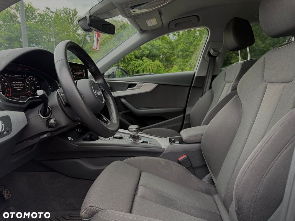 Audi A4 Avant 45 TFSI S tronic - 10