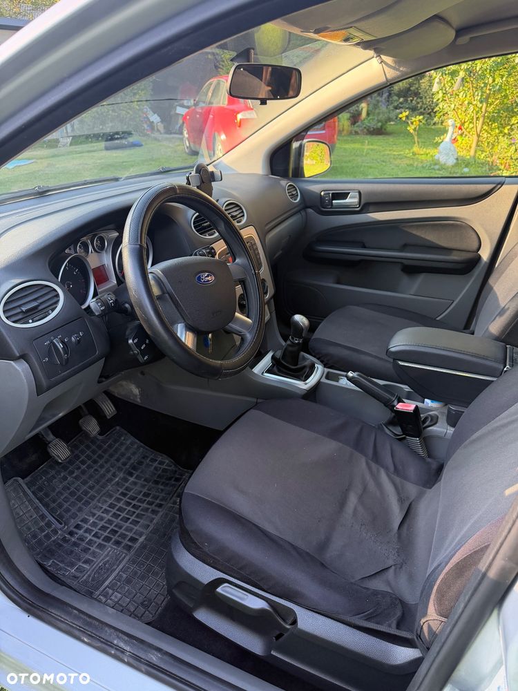 Ford Focus 1.6 Ambiente - 7