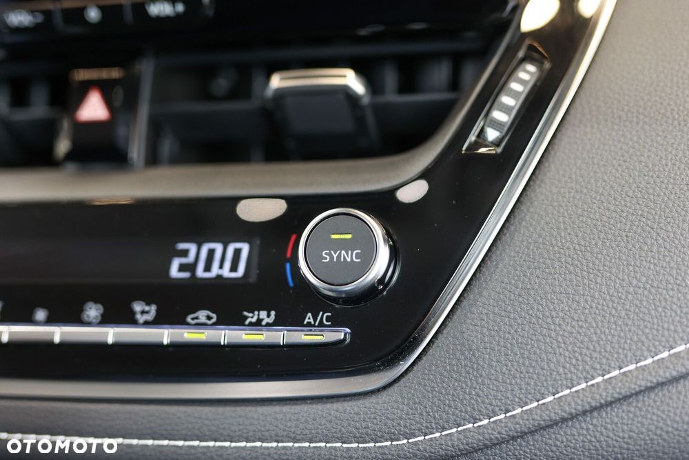 Toyota Corolla 1.8 Hybrid Comfort - 32