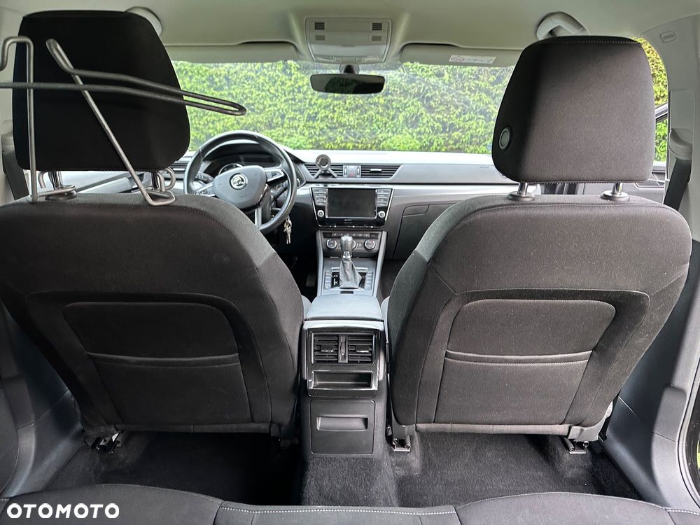 Skoda Superb 2.0 TDI Ambition DSG7 - 17