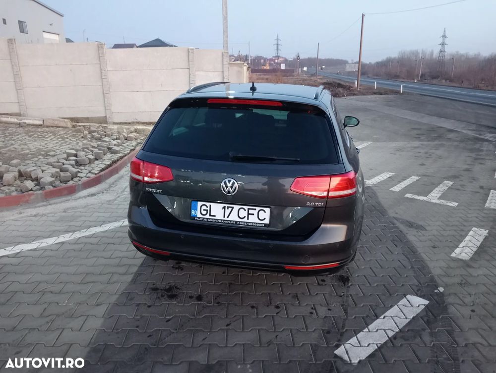 Volkswagen Passat 2.0 TDI SCR DSG Comfortline - 4