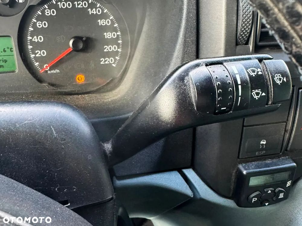 Ford Transit 350L - 14